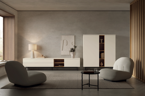 Composición salón MUSS 03 · mueble TV con patas metálicas y aparador alto