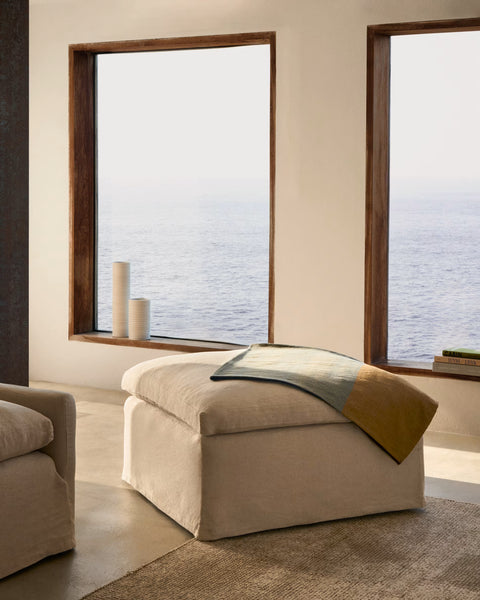 Reposapiés desenfundable Zenira