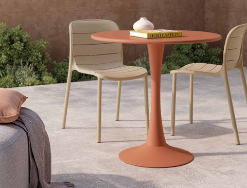 Mesa exterior Capri